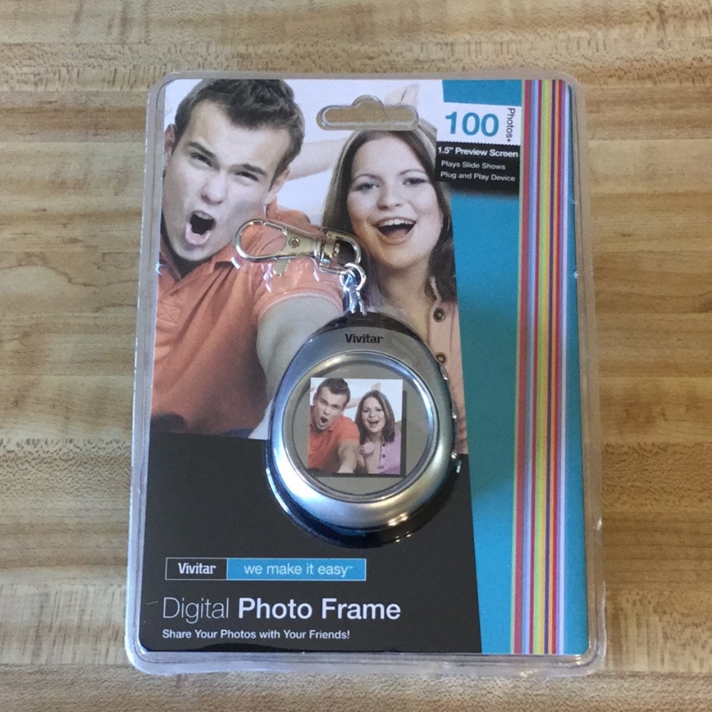 VIVITAR Digital Photo Frame Keychain
